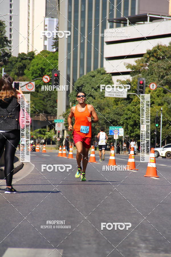 Buy your photos of the eventMaratona e Meia Maratona das Gerais on Fotop