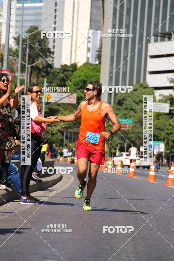 Buy your photos of the eventMaratona e Meia Maratona das Gerais on Fotop
