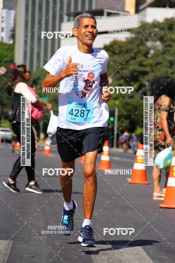 Buy your photos of the eventMaratona e Meia Maratona das Gerais on Fotop