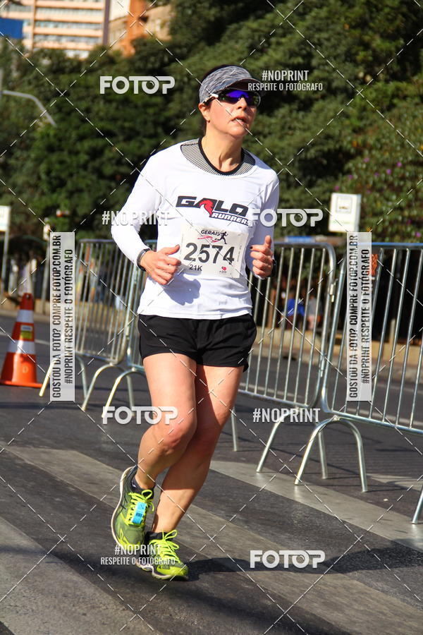 Buy your photos of the eventMaratona e Meia Maratona das Gerais on Fotop