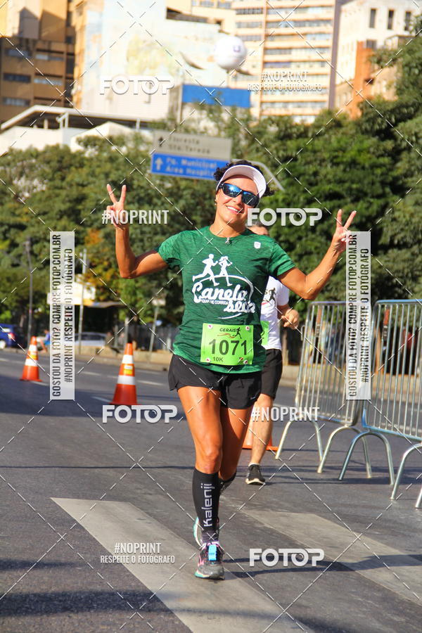 Buy your photos of the eventMaratona e Meia Maratona das Gerais on Fotop