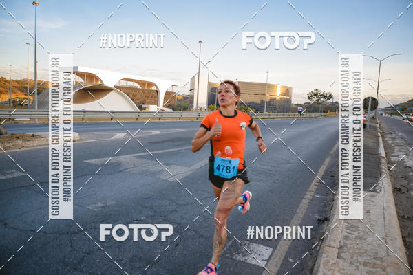 Buy your photos of the eventMaratona e Meia Maratona das Gerais on Fotop