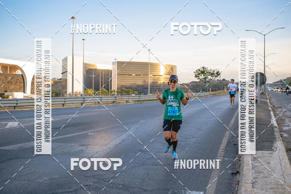 Buy your photos of the eventMaratona e Meia Maratona das Gerais on Fotop