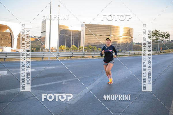 Buy your photos of the eventMaratona e Meia Maratona das Gerais on Fotop