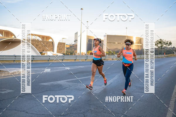 Buy your photos of the eventMaratona e Meia Maratona das Gerais on Fotop