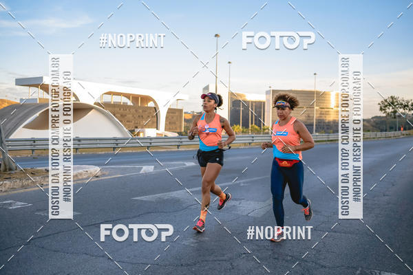 Buy your photos of the eventMaratona e Meia Maratona das Gerais on Fotop