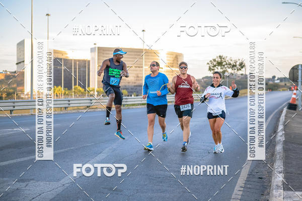 Buy your photos of the eventMaratona e Meia Maratona das Gerais on Fotop