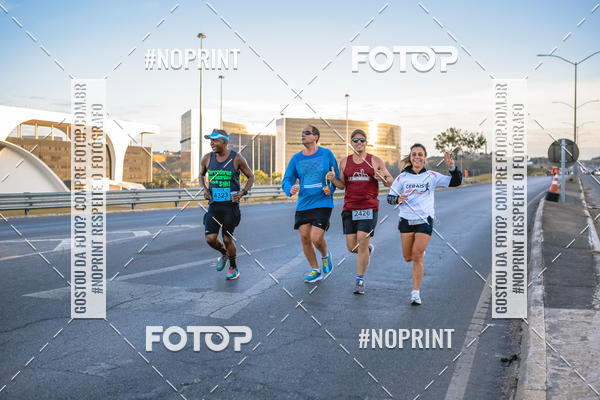 Buy your photos of the eventMaratona e Meia Maratona das Gerais on Fotop