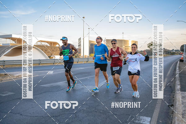 Buy your photos of the eventMaratona e Meia Maratona das Gerais on Fotop