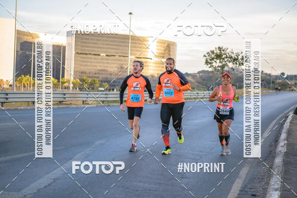 Buy your photos of the eventMaratona e Meia Maratona das Gerais on Fotop