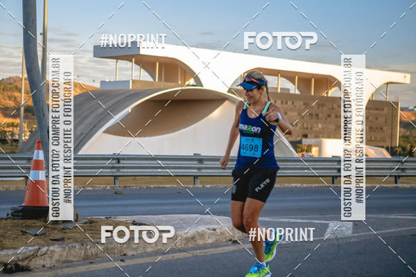 Buy your photos of the eventMaratona e Meia Maratona das Gerais on Fotop