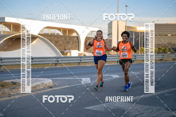 Buy your photos of the eventMaratona e Meia Maratona das Gerais on Fotop