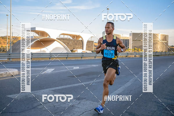 Buy your photos of the eventMaratona e Meia Maratona das Gerais on Fotop
