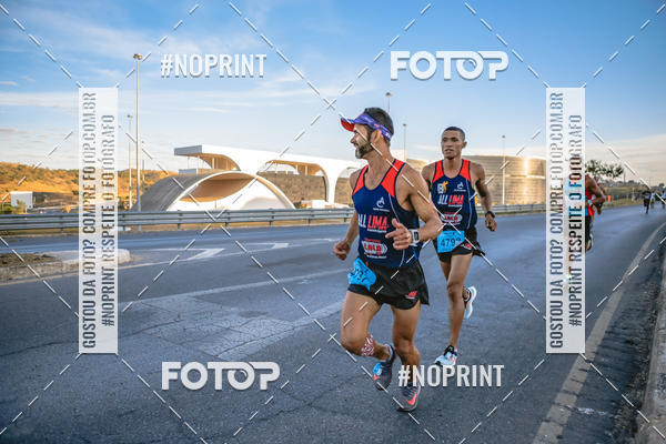Buy your photos of the eventMaratona e Meia Maratona das Gerais on Fotop