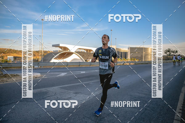 Buy your photos of the eventMaratona e Meia Maratona das Gerais on Fotop