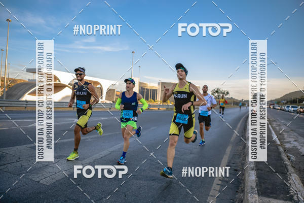 Buy your photos of the eventMaratona e Meia Maratona das Gerais on Fotop