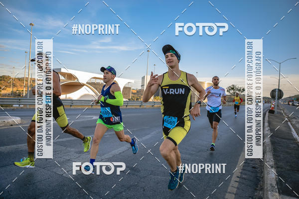 Buy your photos of the eventMaratona e Meia Maratona das Gerais on Fotop