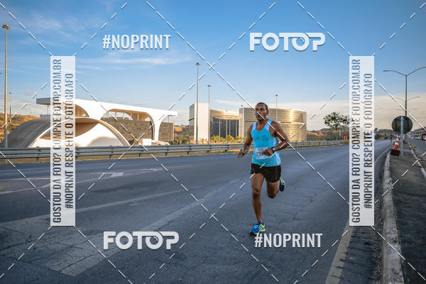 Buy your photos of the eventMaratona e Meia Maratona das Gerais on Fotop
