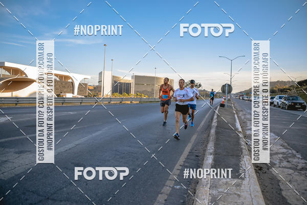 Buy your photos of the eventMaratona e Meia Maratona das Gerais on Fotop