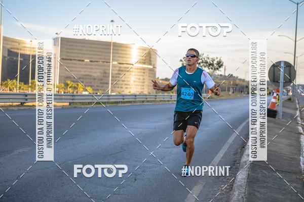 Buy your photos of the eventMaratona e Meia Maratona das Gerais on Fotop