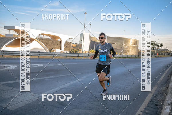 Buy your photos of the eventMaratona e Meia Maratona das Gerais on Fotop