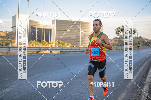 Buy your photos of the eventMaratona e Meia Maratona das Gerais on Fotop