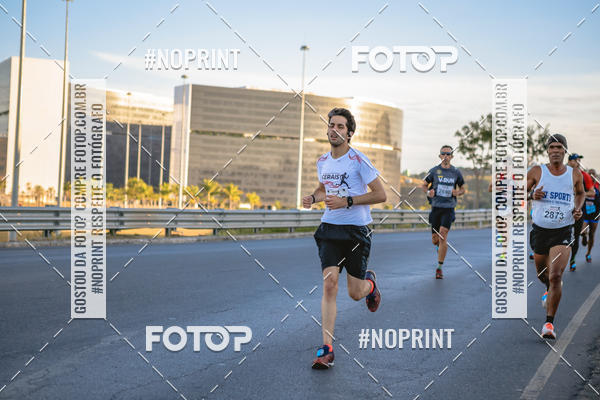 Buy your photos of the eventMaratona e Meia Maratona das Gerais on Fotop