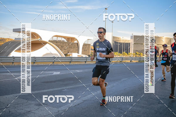 Buy your photos of the eventMaratona e Meia Maratona das Gerais on Fotop