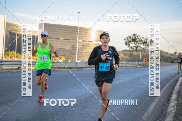 Buy your photos of the eventMaratona e Meia Maratona das Gerais on Fotop