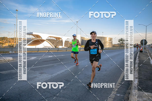 Buy your photos of the eventMaratona e Meia Maratona das Gerais on Fotop