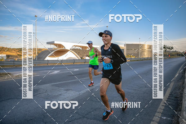 Buy your photos of the eventMaratona e Meia Maratona das Gerais on Fotop