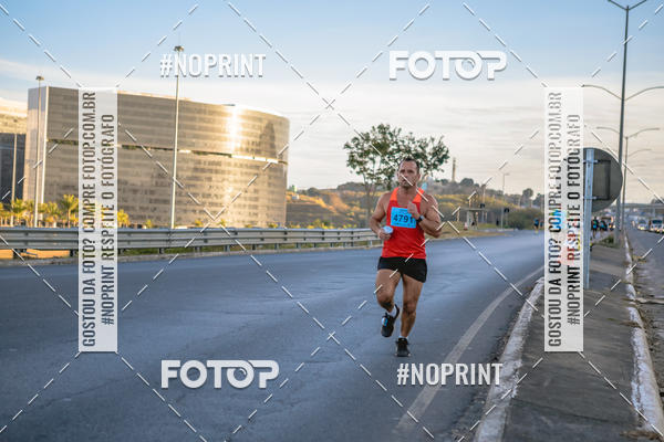 Buy your photos of the eventMaratona e Meia Maratona das Gerais on Fotop