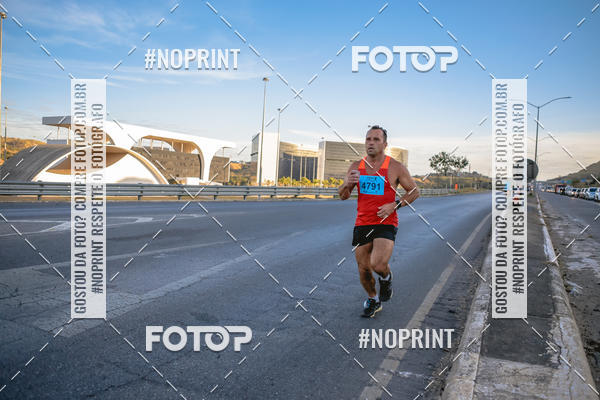 Buy your photos of the eventMaratona e Meia Maratona das Gerais on Fotop