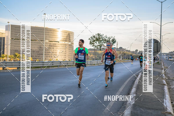 Buy your photos of the eventMaratona e Meia Maratona das Gerais on Fotop