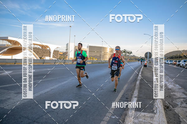 Buy your photos of the eventMaratona e Meia Maratona das Gerais on Fotop