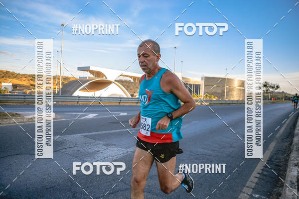 Buy your photos of the eventMaratona e Meia Maratona das Gerais on Fotop