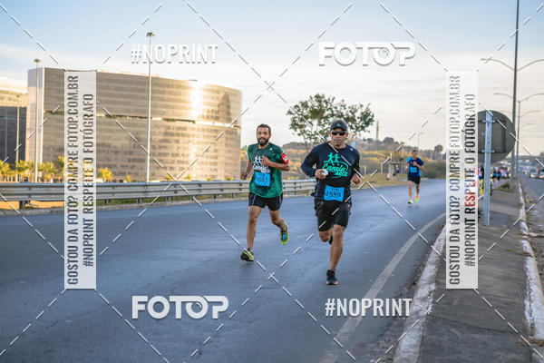 Buy your photos of the eventMaratona e Meia Maratona das Gerais on Fotop