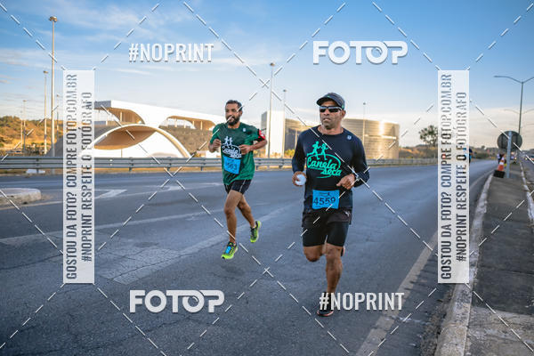 Buy your photos of the eventMaratona e Meia Maratona das Gerais on Fotop