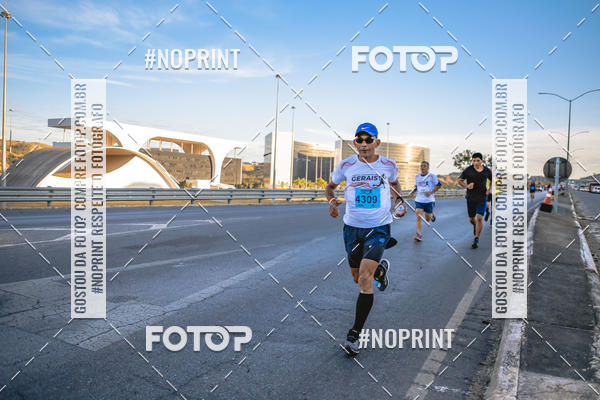 Buy your photos of the eventMaratona e Meia Maratona das Gerais on Fotop