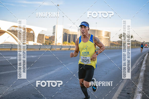 Buy your photos of the eventMaratona e Meia Maratona das Gerais on Fotop
