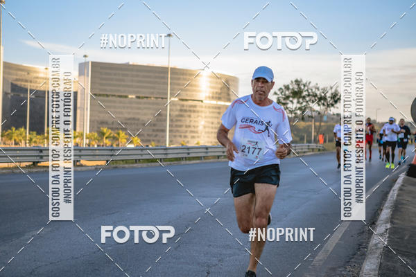 Buy your photos of the eventMaratona e Meia Maratona das Gerais on Fotop