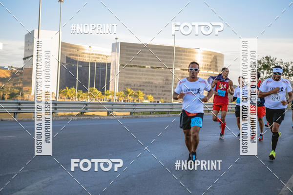 Buy your photos of the eventMaratona e Meia Maratona das Gerais on Fotop