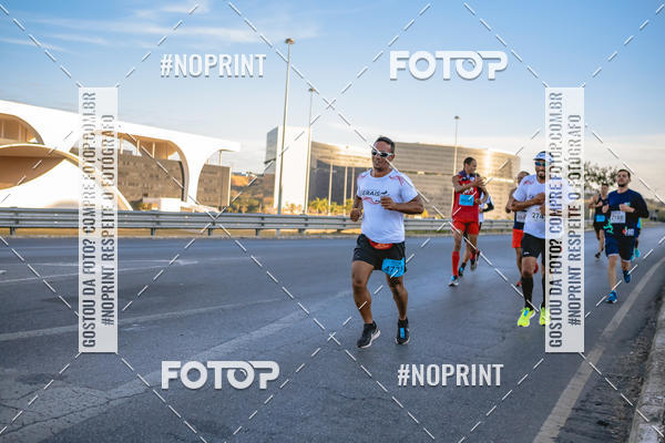 Buy your photos of the eventMaratona e Meia Maratona das Gerais on Fotop