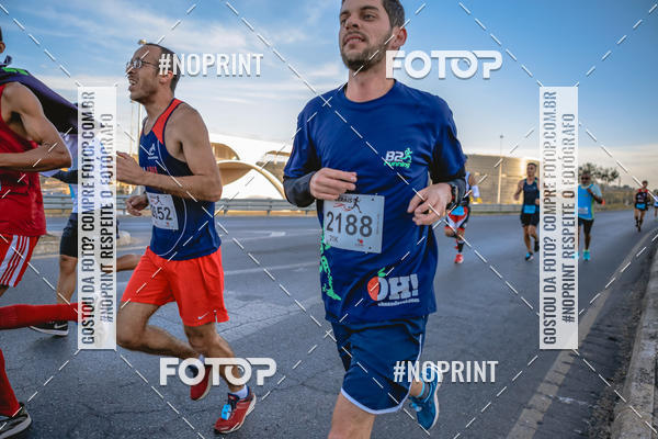 Buy your photos of the eventMaratona e Meia Maratona das Gerais on Fotop