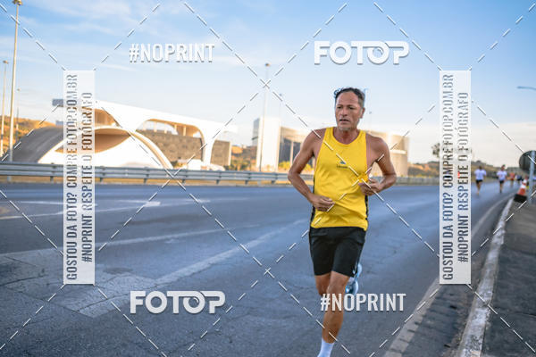 Buy your photos of the eventMaratona e Meia Maratona das Gerais on Fotop