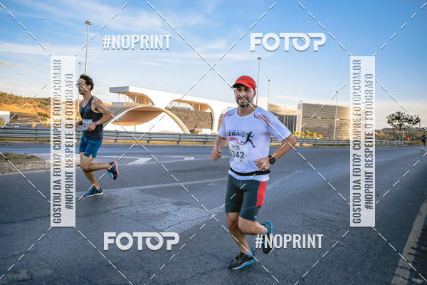 Buy your photos of the eventMaratona e Meia Maratona das Gerais on Fotop