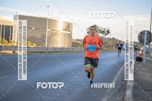 Buy your photos of the eventMaratona e Meia Maratona das Gerais on Fotop