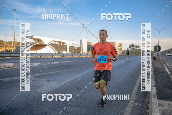 Buy your photos of the eventMaratona e Meia Maratona das Gerais on Fotop