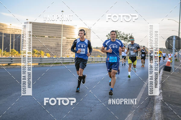 Buy your photos of the eventMaratona e Meia Maratona das Gerais on Fotop