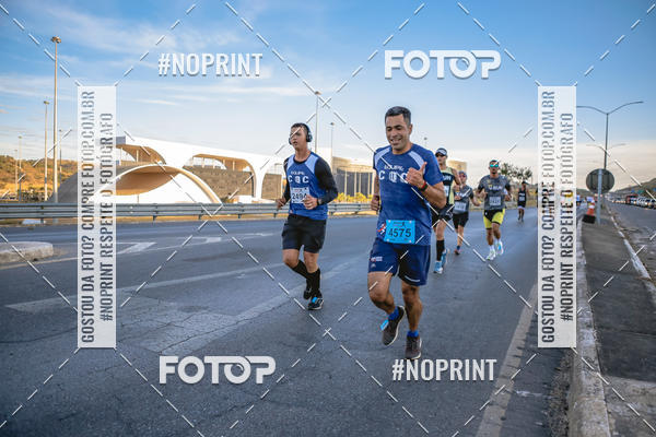 Buy your photos of the eventMaratona e Meia Maratona das Gerais on Fotop